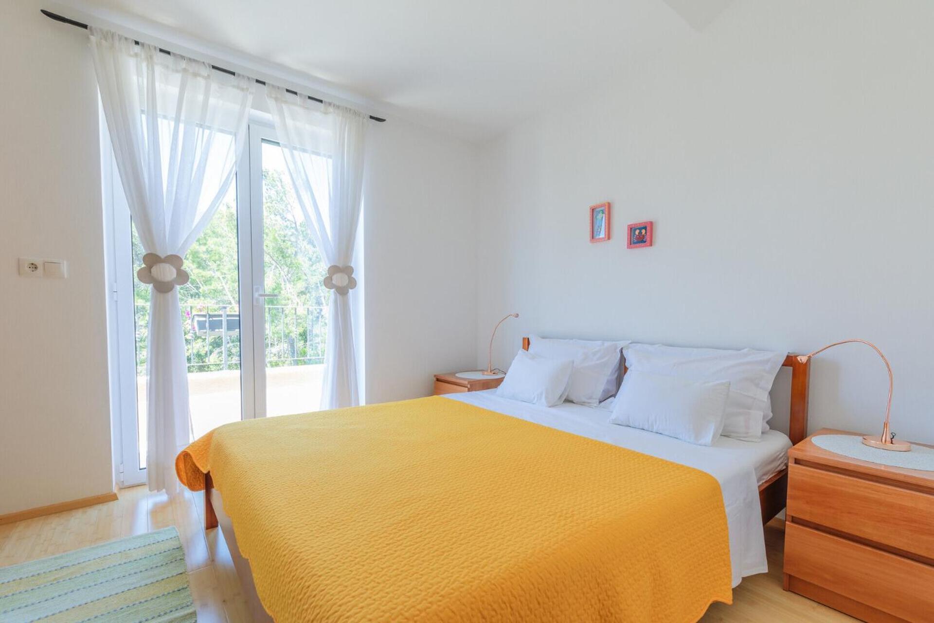 Apartments Seric Vrboska Buitenkant foto