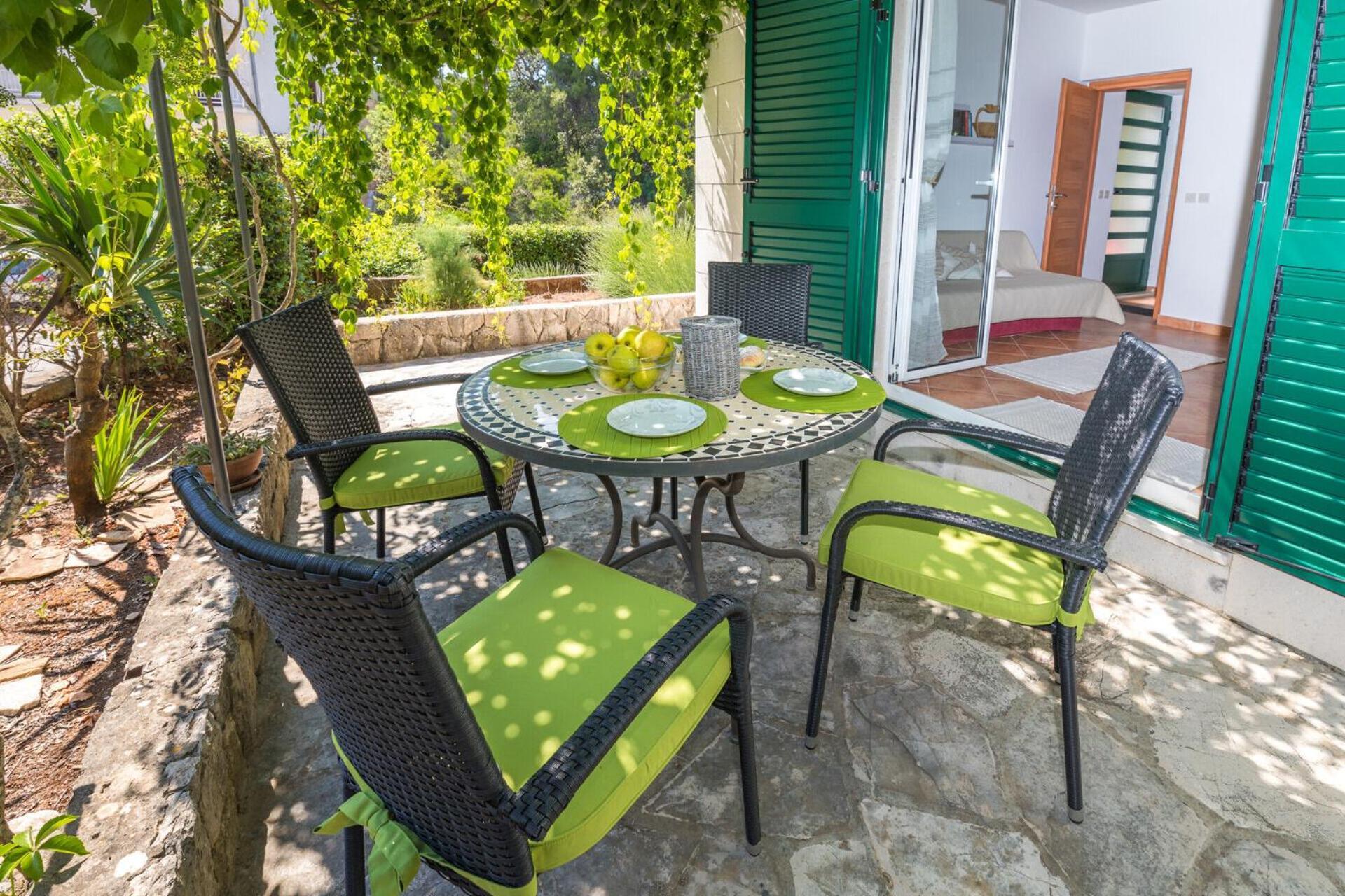 Apartments Seric Vrboska Buitenkant foto